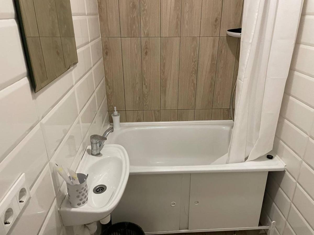 Apartment Myfreedom метро академмістечко тц Lavina Mall